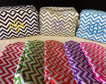 Personalized Chevron and Quatrefoil cosmetic bag/ Chevron Make up Bag/ Quatrefoil Make up bag/ Chevron and Quatrefoil Overnight Bag