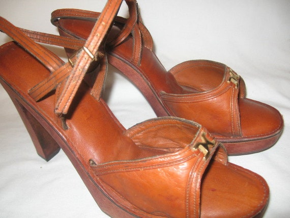 popular shoes in the 1970s