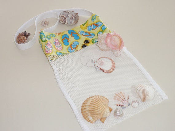 Girls Flip Flops Seashell Collecting Beach Tote Bag