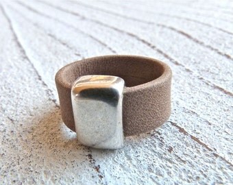 Leather ring #39, Ladies Ring, Ring for women,Boho Chic, Gypsy Ring,light brown Ring,Zamak, Handmade Jewelry,women,High Fashion,Gift for Her