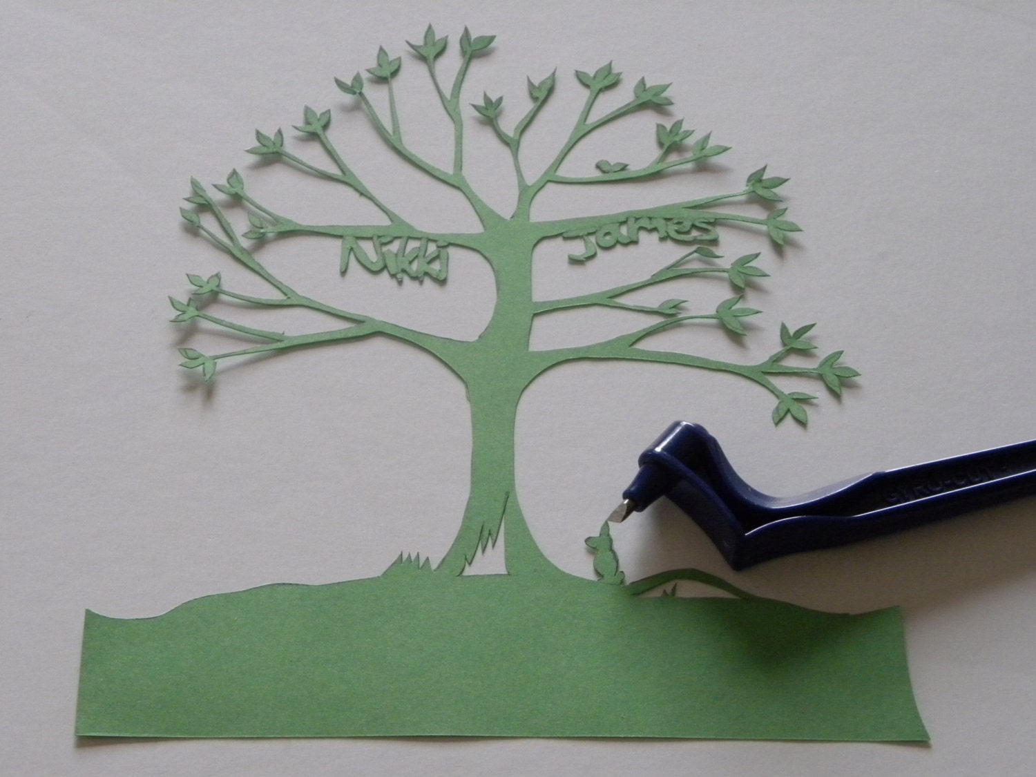 GYROCUT paper cutting craft tool. Perfect craft & hobby tool
