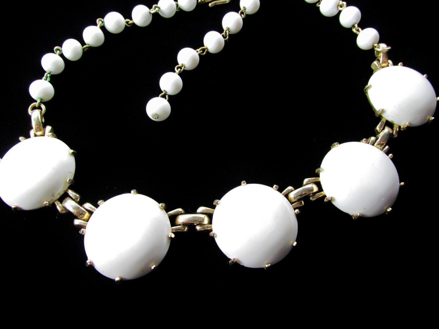 Vintage Necklace Foux Milk Glass Beads by SunburyVintageStore
