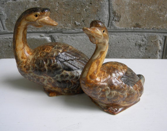 ceramic geese figurines