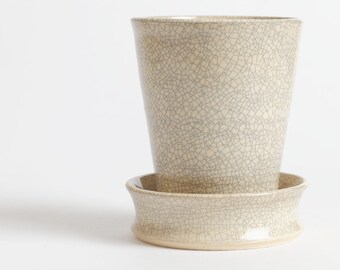 Stoneware garden pot, garden planter, stoneware planter, stoneware pot, garden pot, flower pot, ceramics and pottery, plants