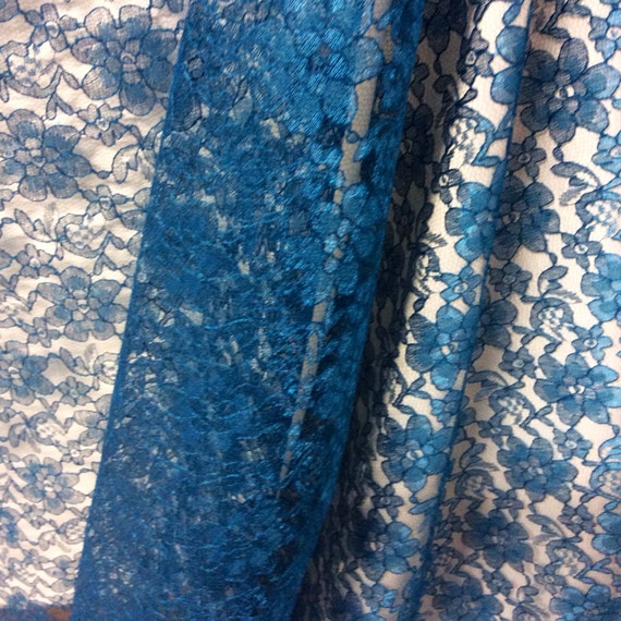 5ft Peacock Lace Table Overlay /Tablecloth, Teal, 60