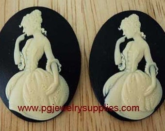 40mm x 30mm oval lady courtesan ivory black resin cameos 2 pc lot l