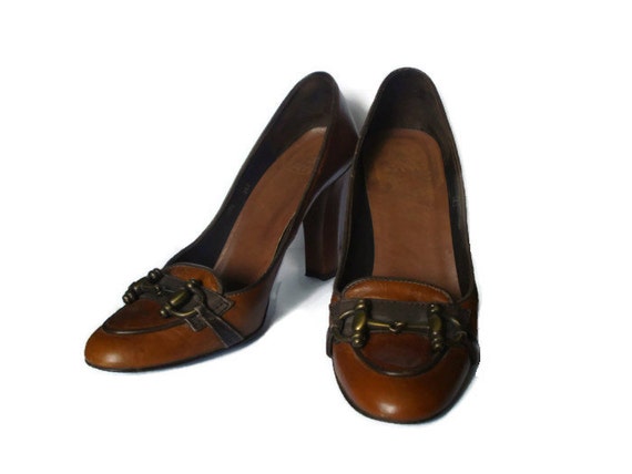 Vintage 90s Designer Zara Genuine Light and Dark Brown Leather Steampunk Victorian Style Pumps with Brass Colored Metal Decal Made in Spain