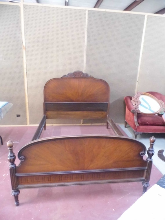 full size berkey and gay walnut bed by hamricksantiques on Etsy