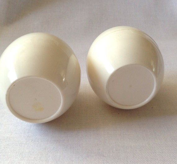 Vintage Egg Shaped Salt and Pepper Shakers