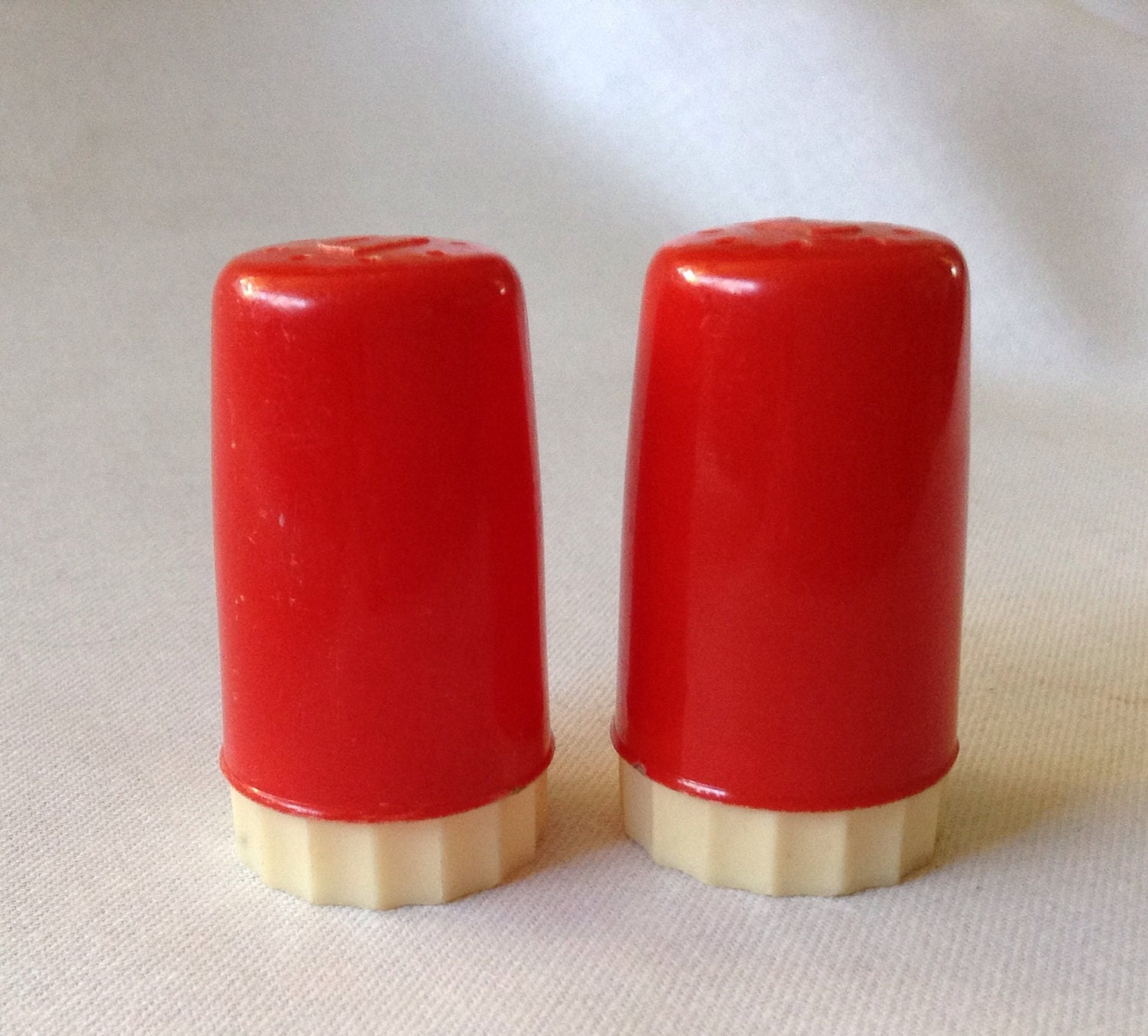 1950’s Vintage, Red and White Salt and Pepper Shakers, 1.5 Inches High ( The Two Shakers Shown