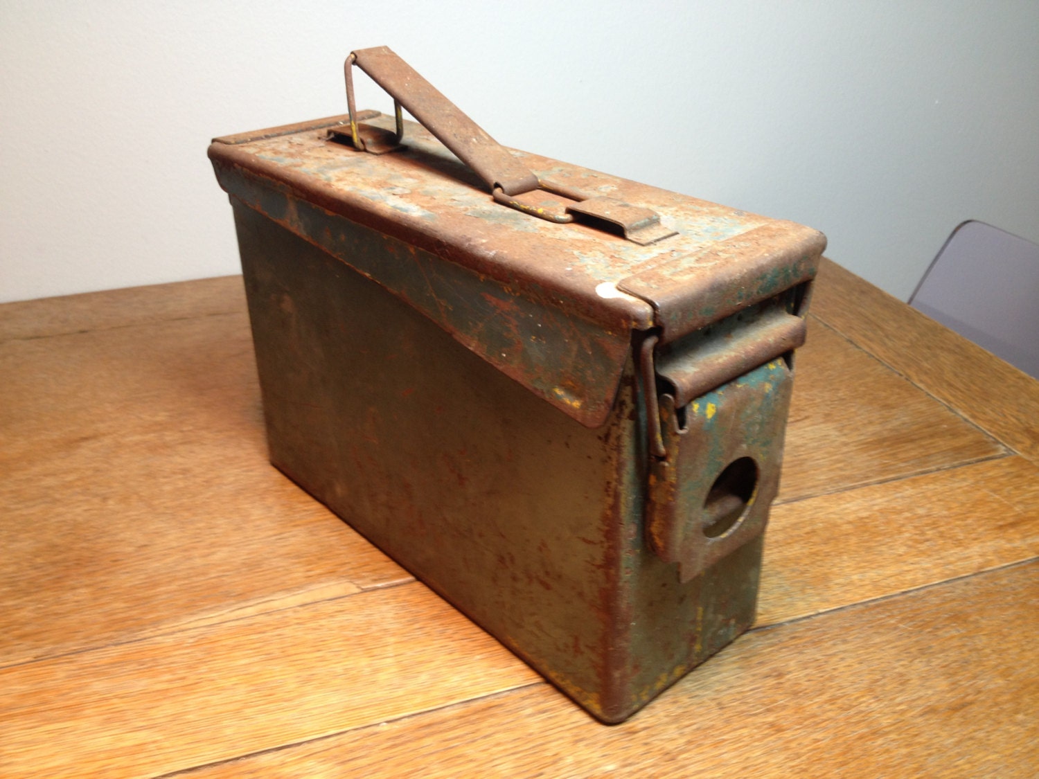 Vintage Military AMMO BOX with Latch and Handle AUTHENTIC