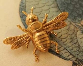Napoleonic Bee Brooch: Brass