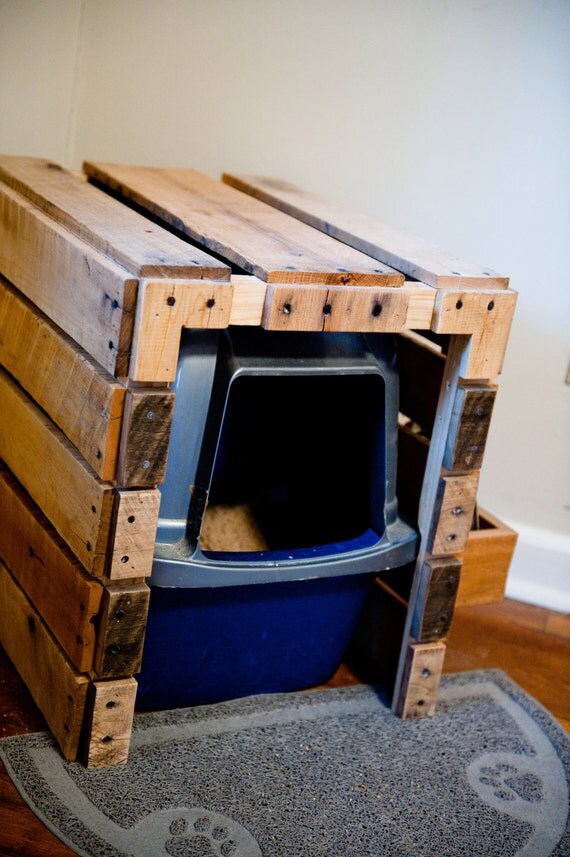 Cat Litter Box Hideaway w/Scoop Reclaimed Pallet Wood Upcycled