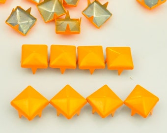 100 pcs.Orange Studs Rivets Biker Spikes spots nailheads Decorations Findings 9 mm with 4 claws Rivets DIY accessories.