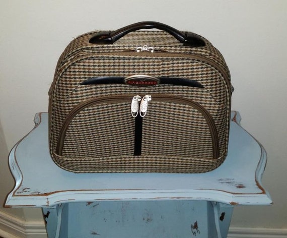 Vintage Carry On Luggage 25