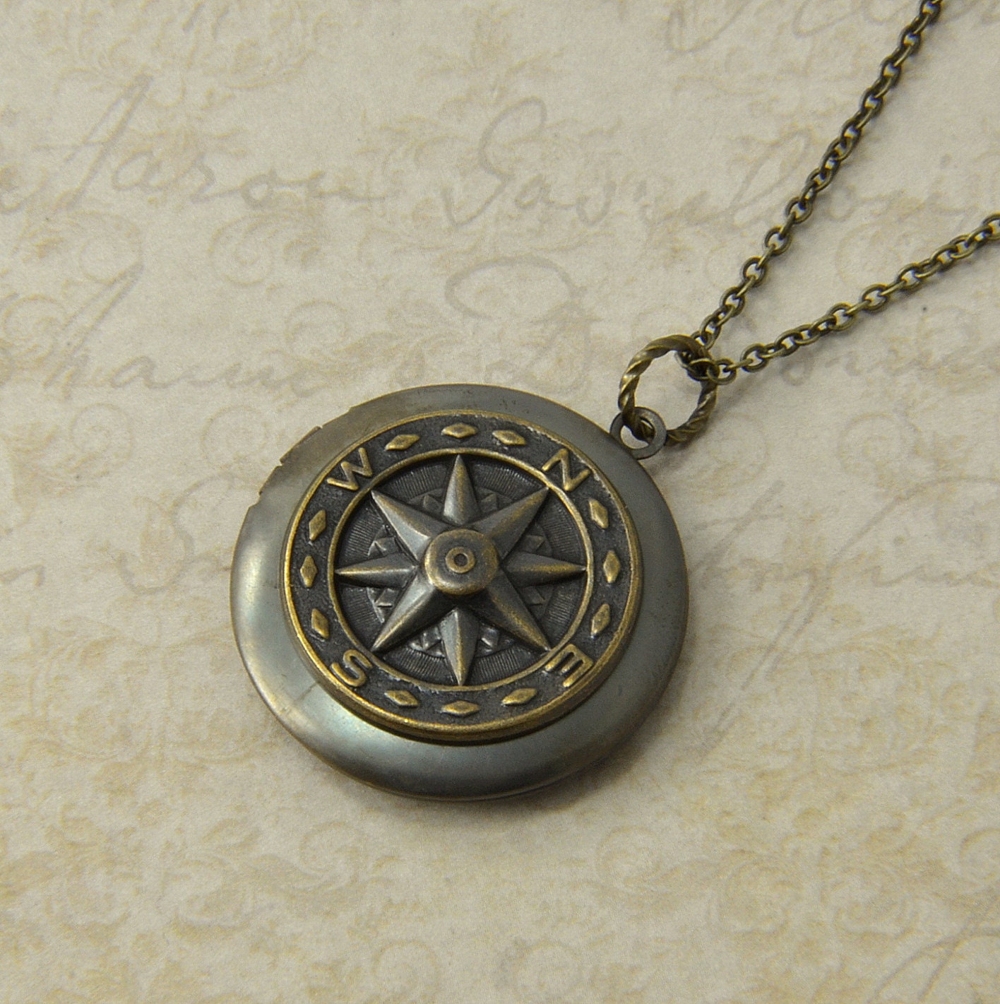 locket necklace - compass necklace - antiqued brass vintage style compass locket necklace jewelry for women