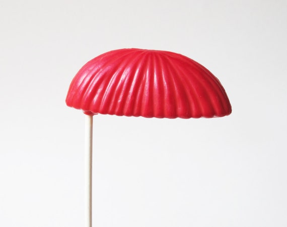 5 Raspberry Mustache Lollipops: Blushing Chaplin Il_570xn