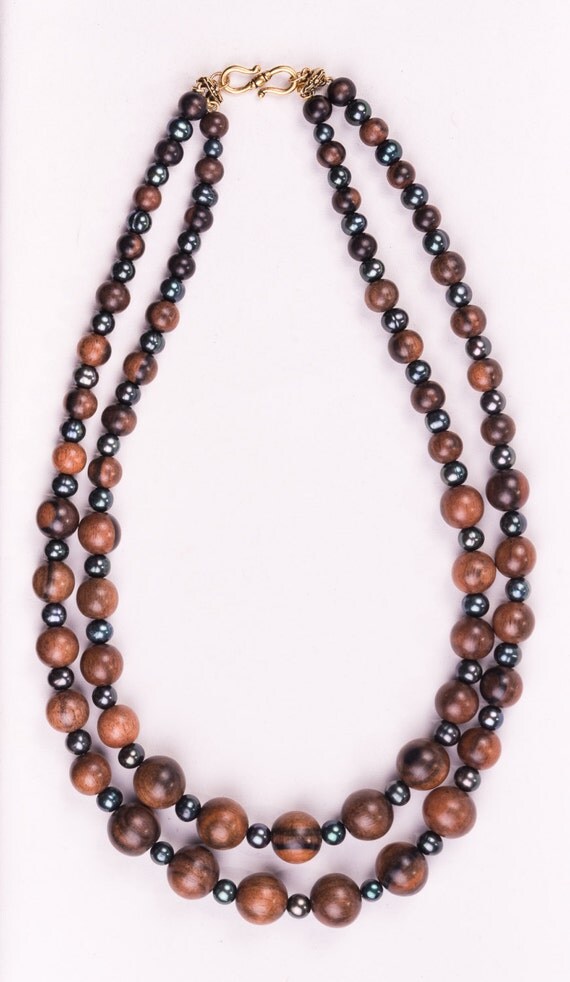 Wood n' Pearl Necklace