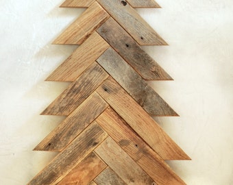 Barn Wood Christmas Tree - Herringb one Pattern 