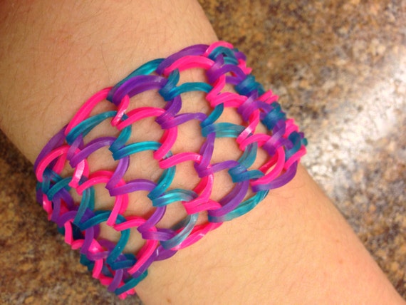 Items similar to Dragon Scale rainbow loom bracelet- Bright colors on Etsy