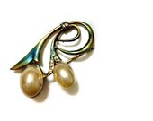 Vintage 40's/  Art nouveau decorative Flower/ plant/ cherry Brooch Pin- Golden color with beautiful Glare of patina and white shiny pearls