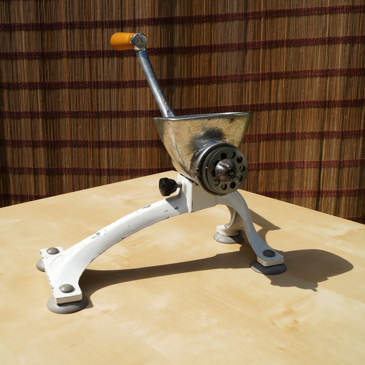 Spong & co ltd Basildon Essex meat grinder made in England