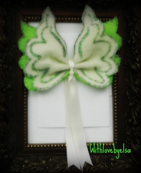 Items similar to Tinkerbell wings hair bow,Girl hair bow, Wings hair