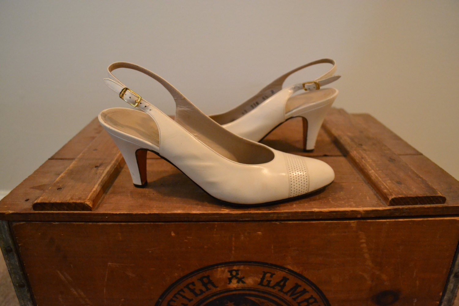 ferragamo slingback heels