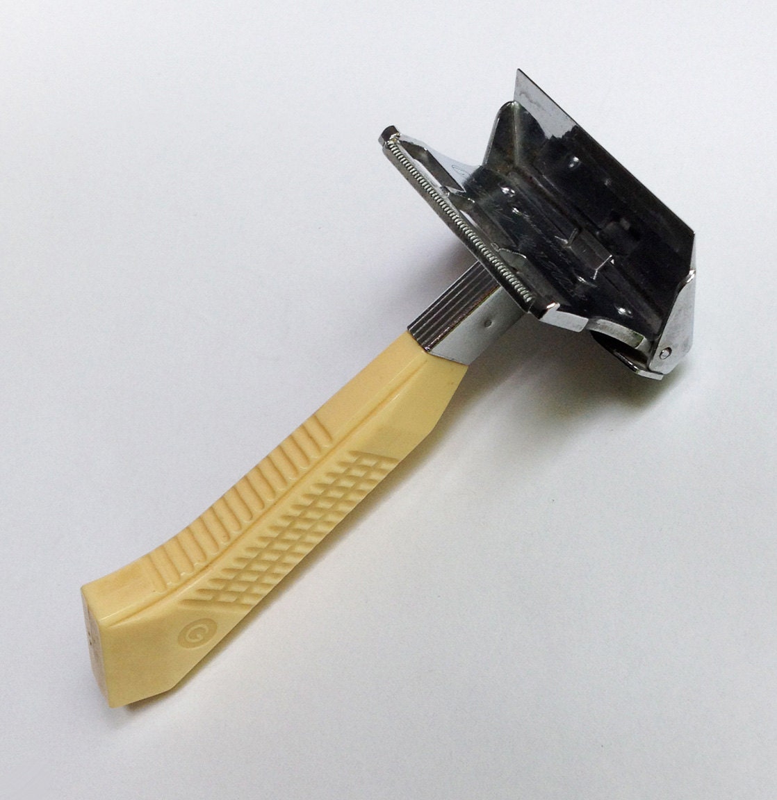 Gem Single Edge Safety Razor Featherweight 1950s Cool by SToNZ