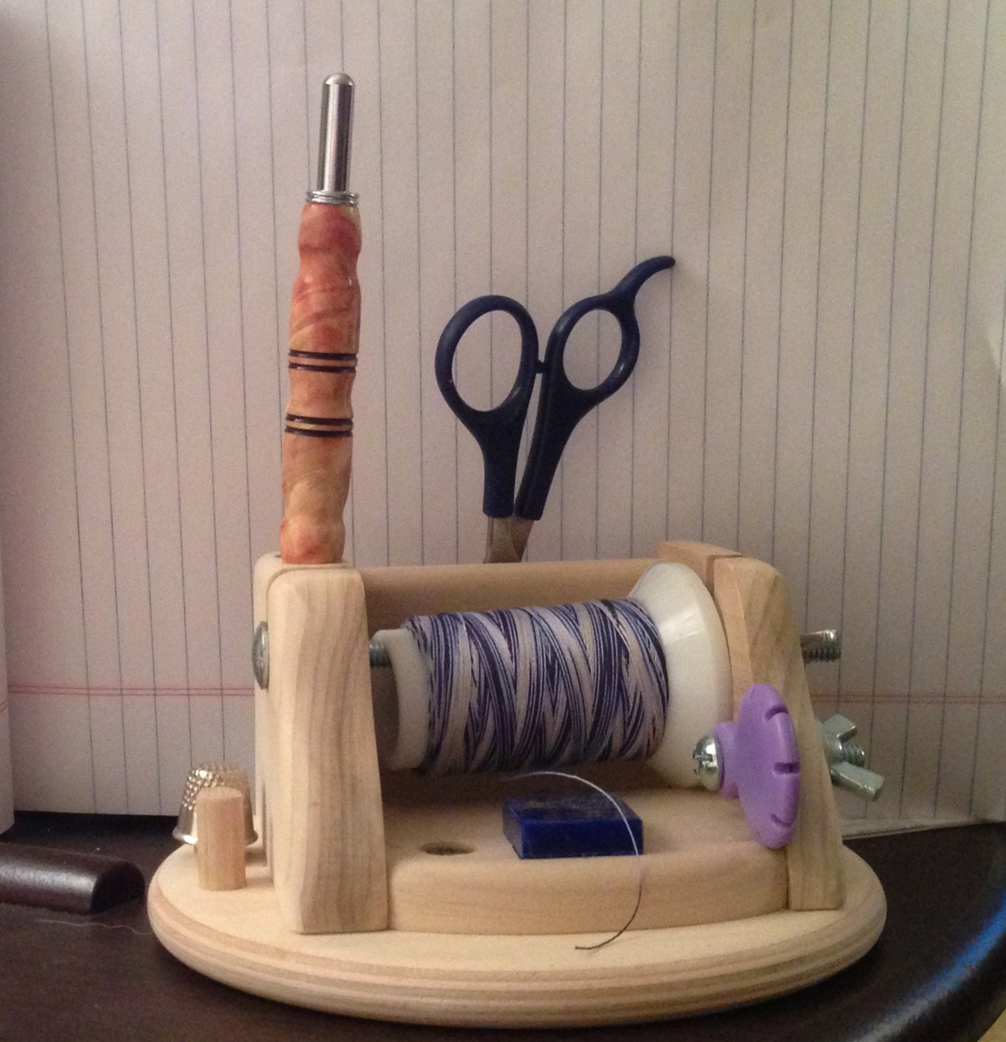 Mini Thread Caddy Deluxe Nels Special Holds your hand