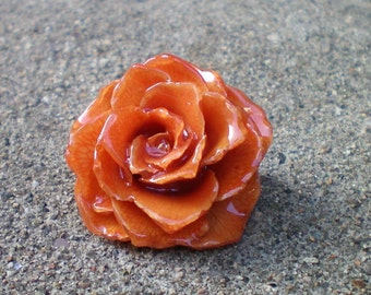 Free Shipping Small Mini REAL Orange Tea ROSE in Poly Resin Pendant