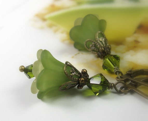 Olive Green Dangle Earrings, Swarovski Crystal, Floral Jewelry, Flower Earrings, Vintage Style, Woodland, Garden, Spring Green, Light Green