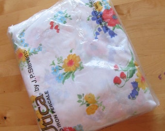 Vintage King Fittled Bedsheet by J P Stevens
