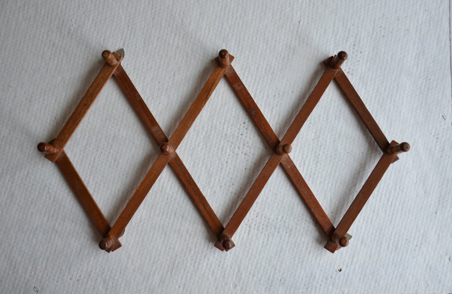 Coat rack vintage diamond shaped wooden adjustable size 10 peg