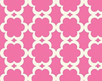 TAZA Fabric Tarika Dena Quatrefoil Print Lattice Work Creamy White and Fuchsia Pink