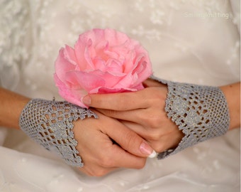 Wedding Lace Bridal Gloves, Crochet Bridal Gloves, Bridal Cuffs, Grey Glittered Gloves, Lace Gloves, Bridesmaids Gifts, teamt