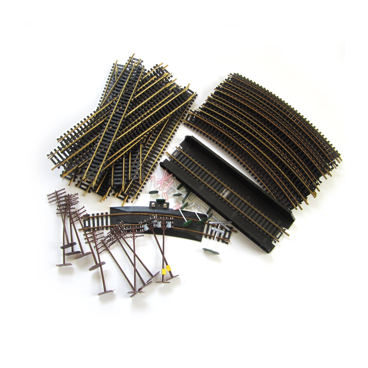 Vintage HO Scale Train Accessories Tracks Signs and Poles Rerailer