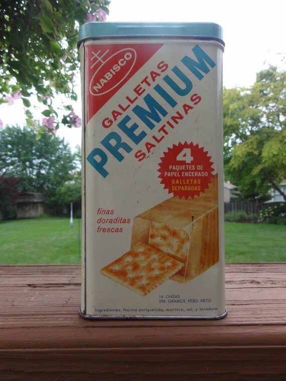 Nabisco Saltine Cracker box