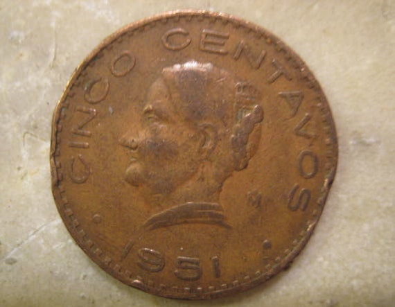 1951 Mexico Bronze Coin Cinco Centavos