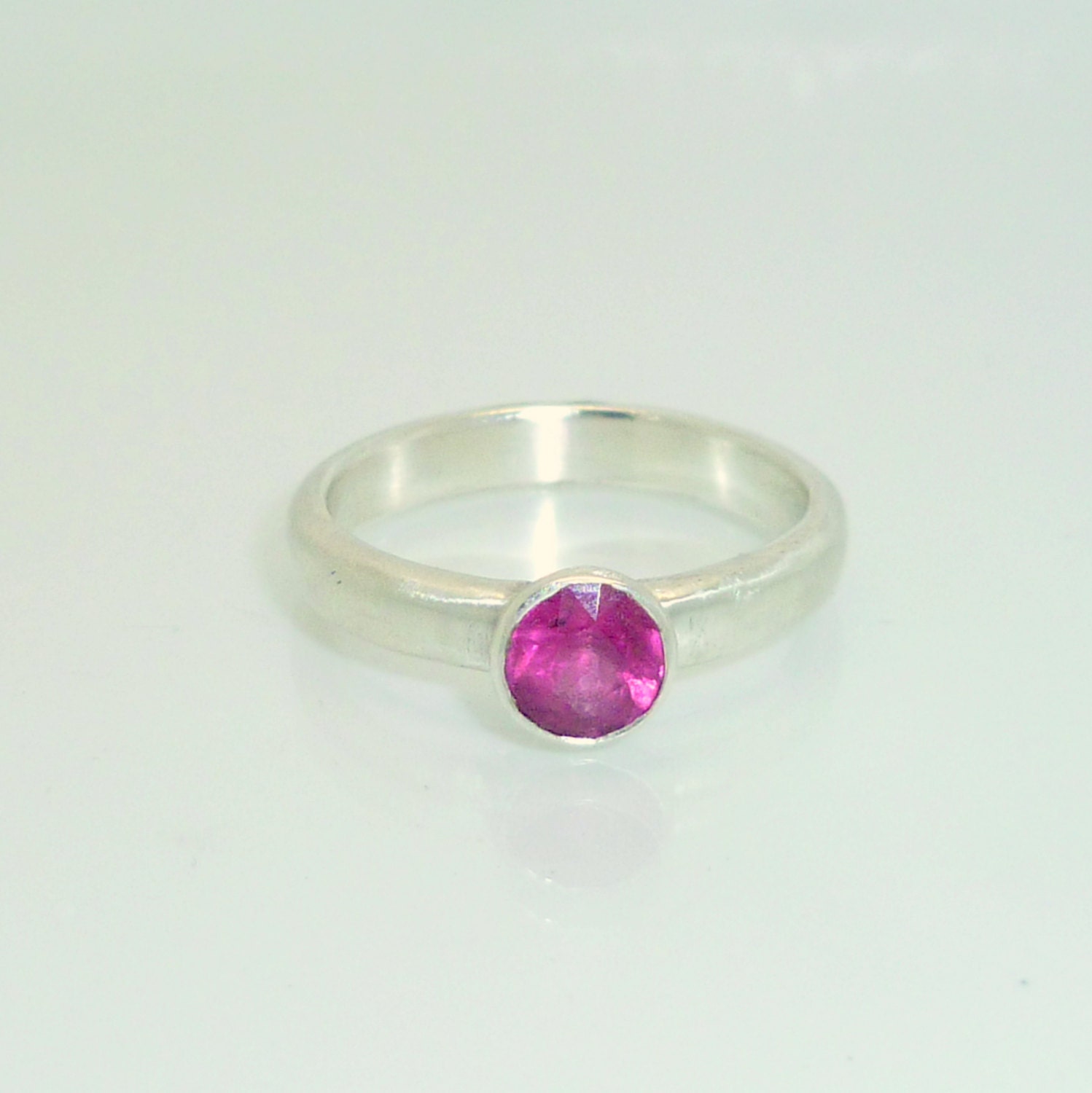Pink Tourmaline and Silver Bezel Ring by BeatrizFortes on Etsy