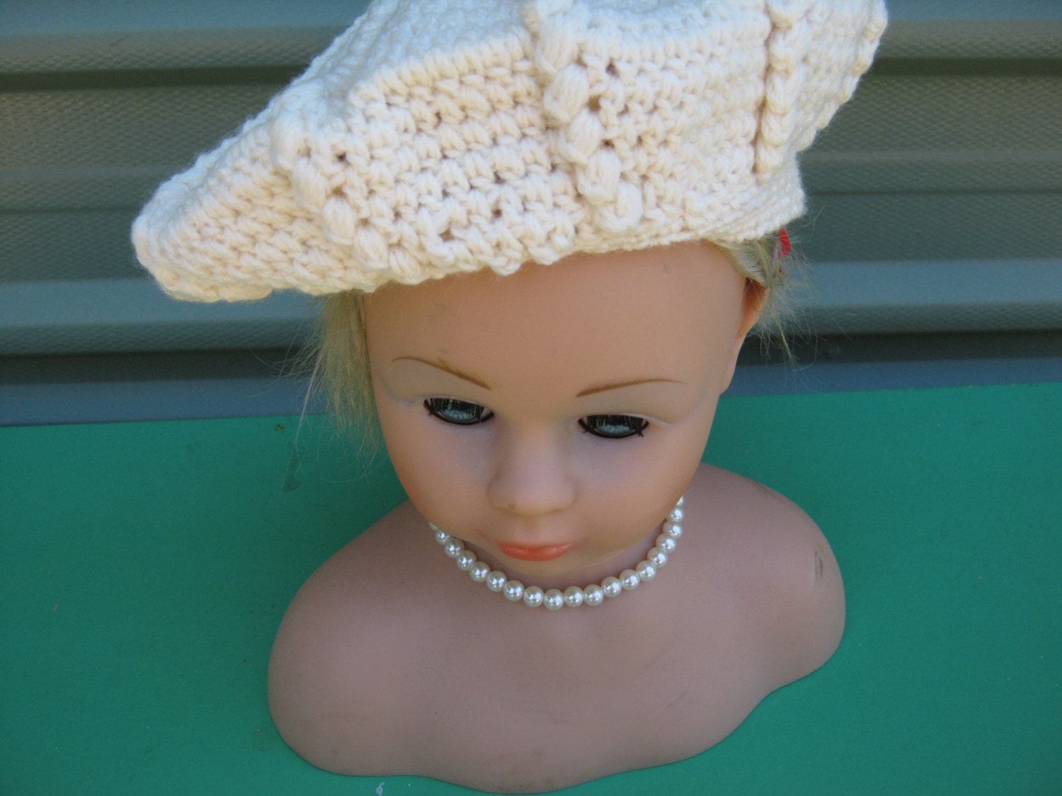 Vintage Crocheted Cream Beret for Teen or Women Haute Juice