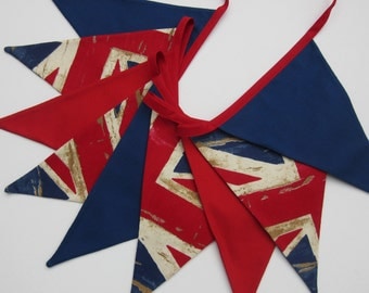 Union Jack Bunting, Union Jack Pennant Banner, Red White and Blue Fabric Bunting, British Flag Banner, 9 double sided flags, Vintage Style