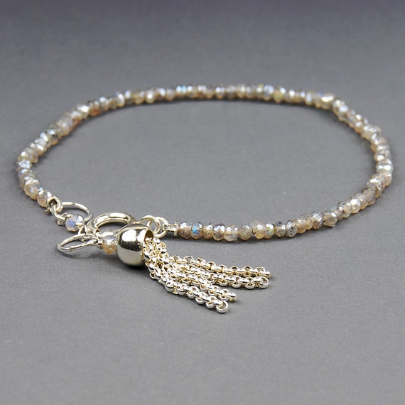 Labradorite Bracelet by Agusha. Delicate Gray Gemstone by agusha