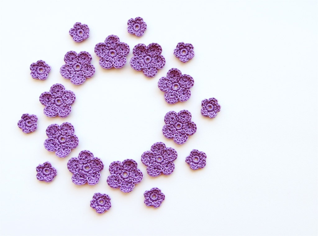 Crochet Flower Applique Lavender Dreamy Purple Set of 20