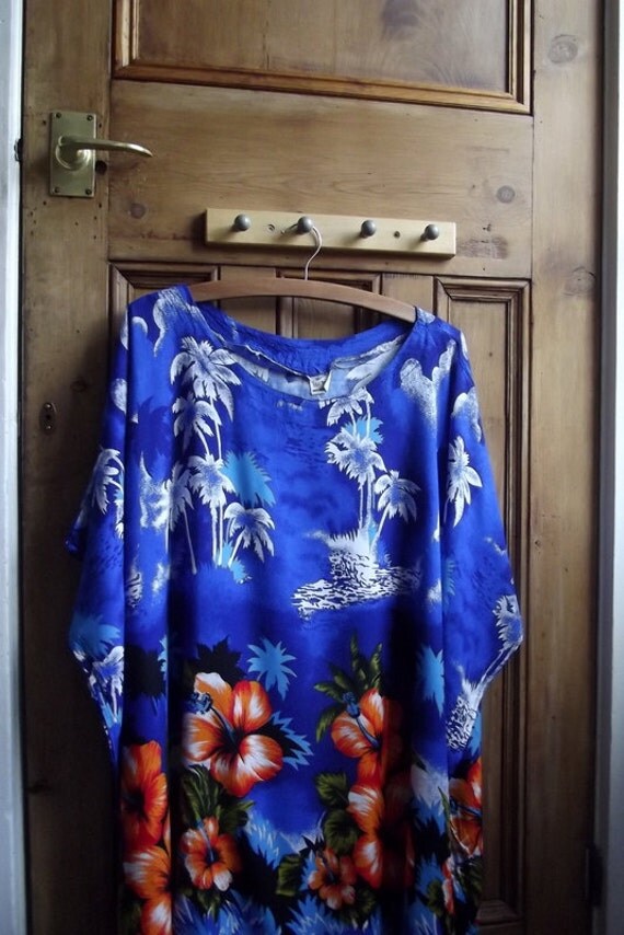 Vintage kaftan / womens clothing / hawaiian / tropical / beach