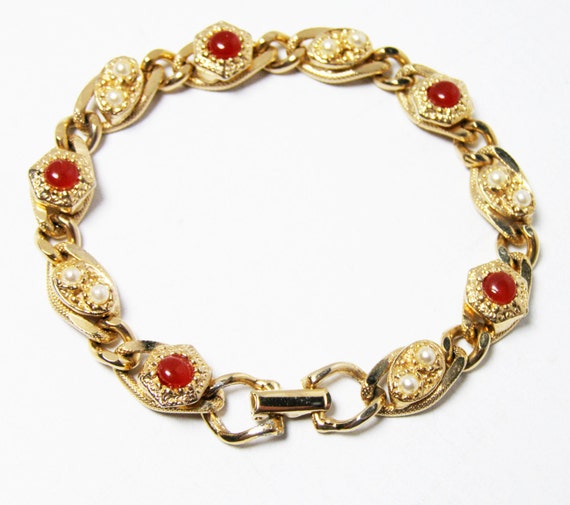 Goldette NY Bracelet Designer Vintage with Faux Carnelian and Pearls