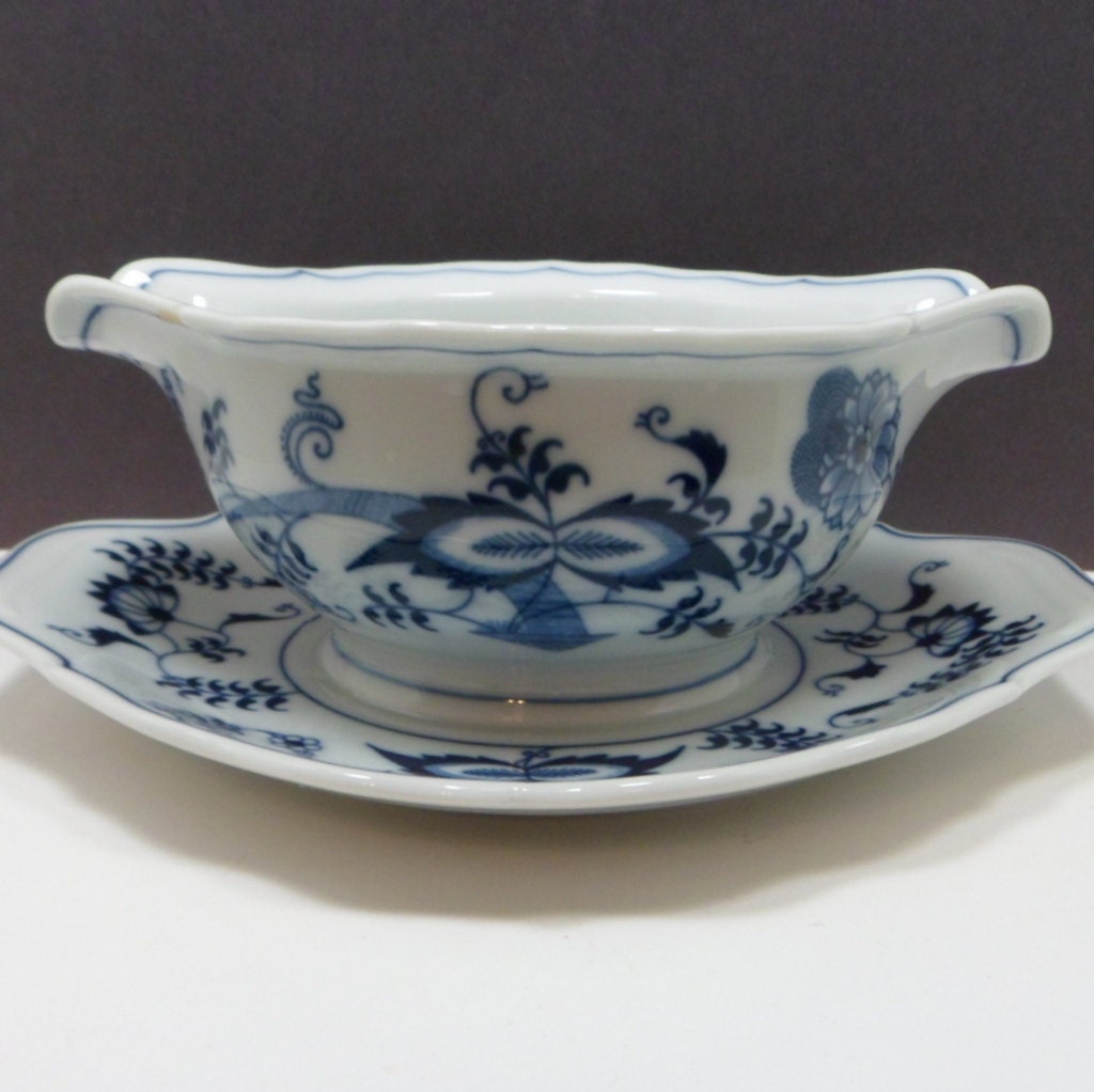 Vintage Gravy Server Blue Danube Gravy Boat Blue White Japan Haute Juice