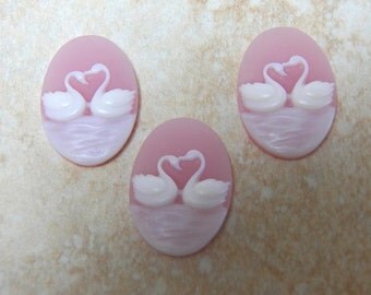 18x25mm Dusty Rose and White Swan Cameos, 3 PC