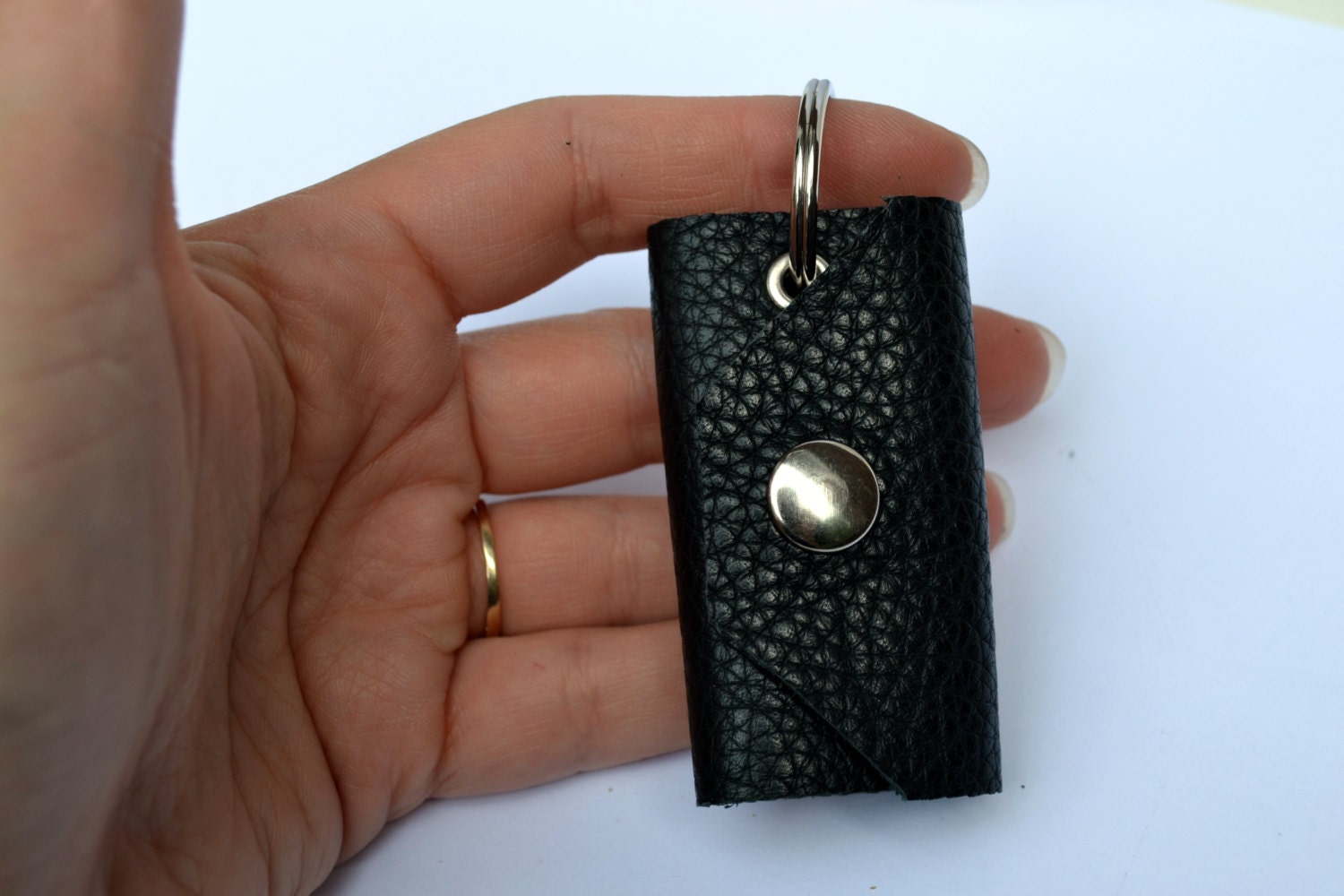 Black leather case / keychain for loyalty shopping cards