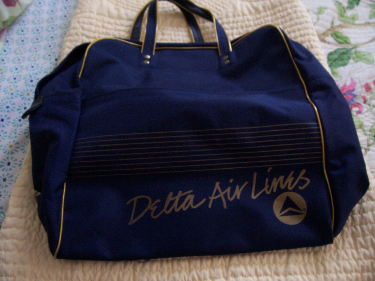 Vintage Delta Air lines Flight Bag Carry On luggage/ by kd15